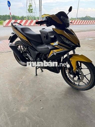 Cần tiền nên bán xe như hình giá tốt cho ae . Máy