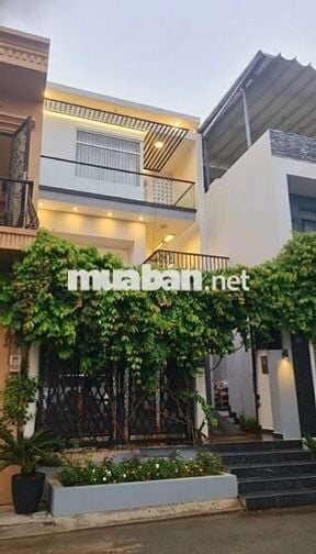Bán nhà SHR, 1 trệt 2 lầu kiên cố, xã Phong Phú, Bình Chánh giá tốt