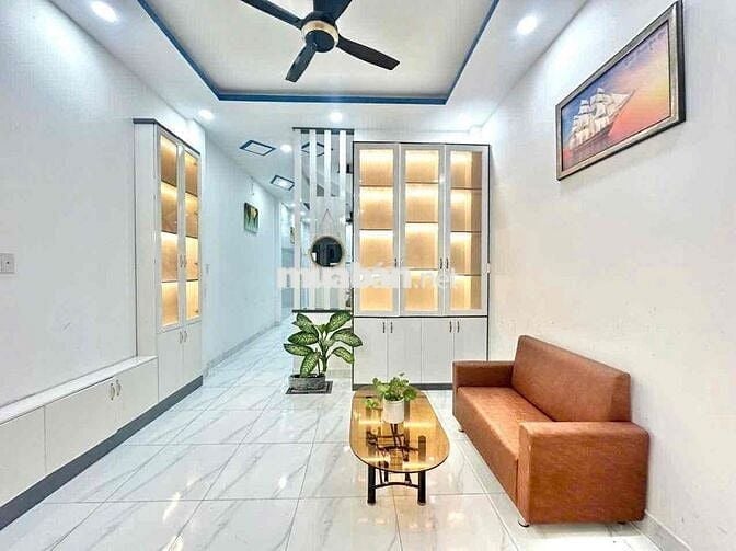 NHÀ 3 PHÒNG MẶT TIỀN ĐƯỜNG SỐ KHU TÊN LỬA