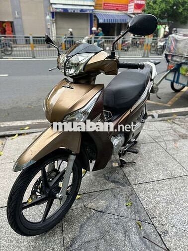 Honda future mập Fi 2013  mới 90% Bstp chính chủ