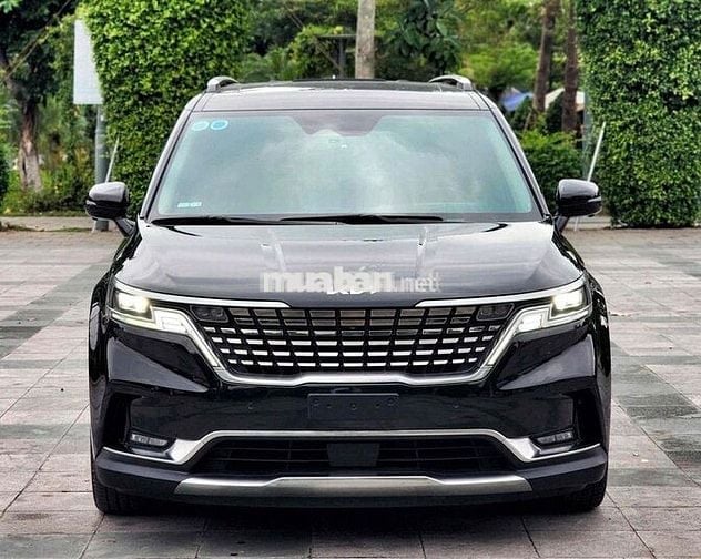 Kia Carnival 2023 Signature 2.2D - 33000 km