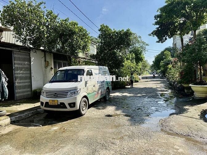MẶT TIỀN KINH DOANH SẦM UẤT KHU VỰC DÂN CƯ HIỆN HỮU