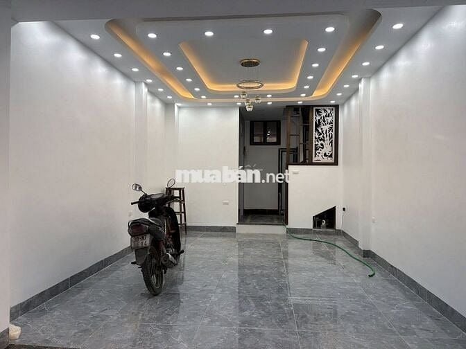 BÁN NHÀ HOÀNG QUỐC VIỆT-  PHÂN LÔ  – 7 TẦNG THANG MÁY – NGÕ THÔNG