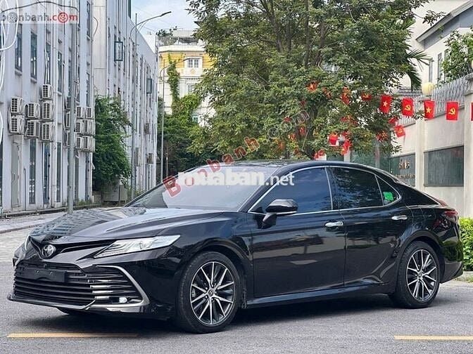 Xe Toyota Camry 2.5Q 2022 - 1 Tỷ 150 Triệu