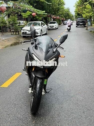 Cần nhượng lại em cbr 150 odo 6.000. siêu đẹp