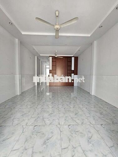 Nhà mới gần chợ 03.07 _HTcity, sân ôtô ,bancông rộng, 3pn .hẻm xe tải