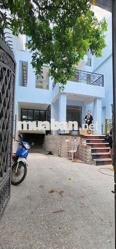 Cho thuê nhà nguyên căn đường Bàu Cát 8x20 trệt 4 lầu