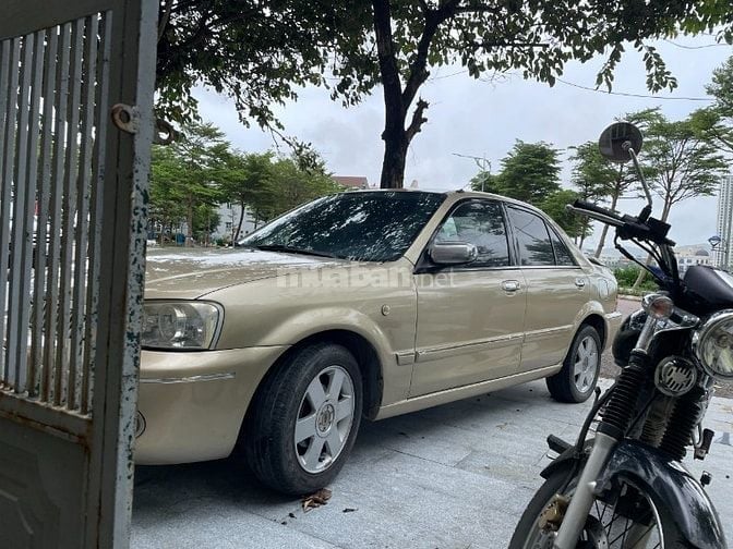 Ford - Laser Ghia MT 1.8 - 2003
