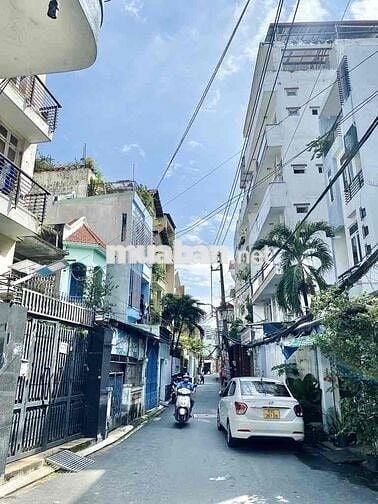 Hẻm ô tô thông-53m2-4PN đường Thích Quảng Đức