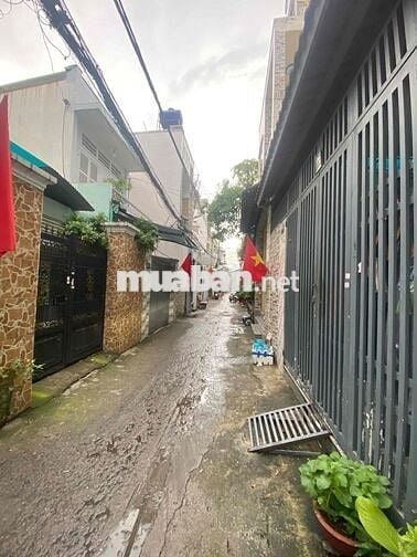 Gấp bán, Nhỉnh 9 tỷ, 130m2 ngan 5,5m dài 23m Hẻm Xe Hơi