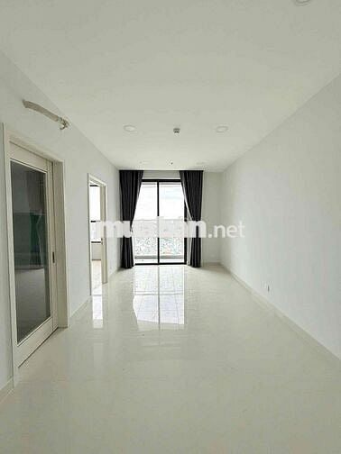Cho thuê căn hộ cao cấp ngay mặt tiền đường Hồng Bàng Q6
