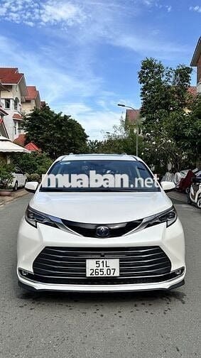 Toyota Sienna 2021  - 330000 km