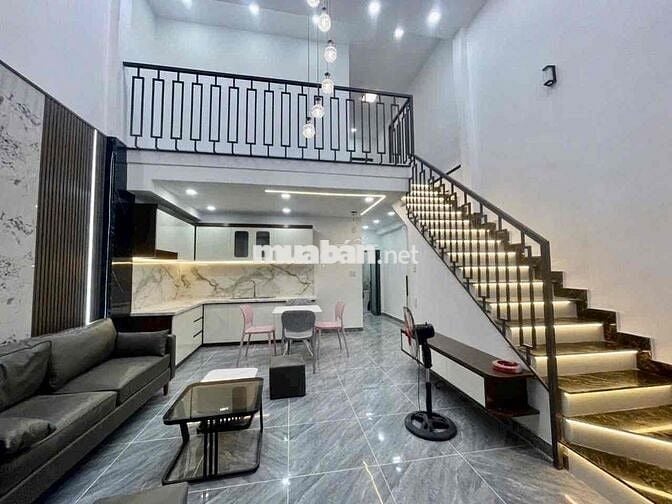 Nhà đẹp ngang 5m chỉ hơn 4 tỷ ngay Ngã tư ga Q12