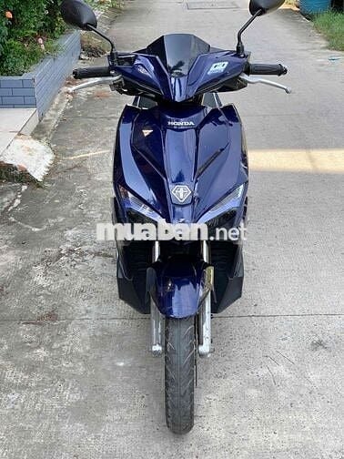 Bán gấp xe Air Blade 2018
