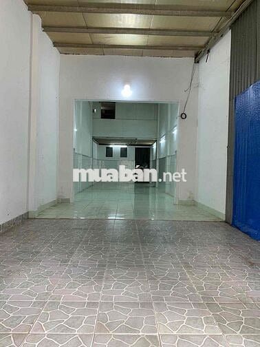 Nhà(4x23m) Chợ Tân Hương cấp 4 trống suốt đường xe tải