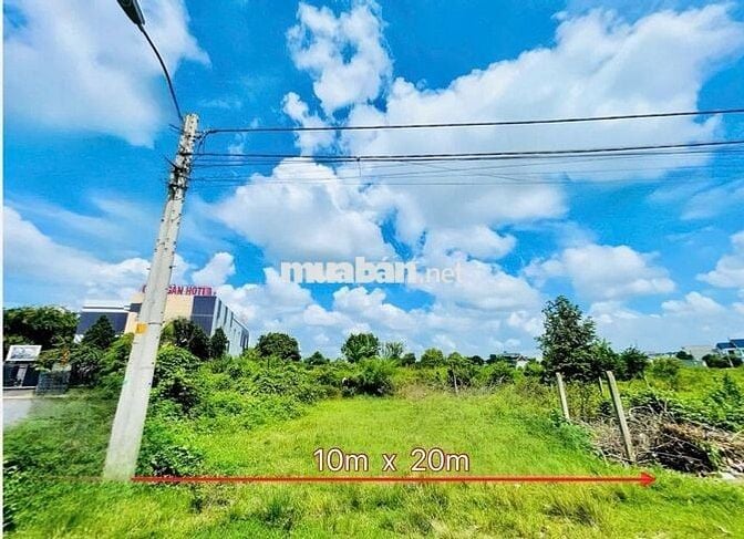 Đất làm nhà vườn 200m2 ngay Thị trấn Củ Chi. Đường Huỳnh Văn Cọ 8m