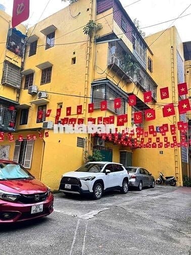 TẬP THỂ NAM THÀNH CÔNG - HOÀNG NGỌC PHÁCH - SỔ TO - TẦNG 2 LÔ GÓC