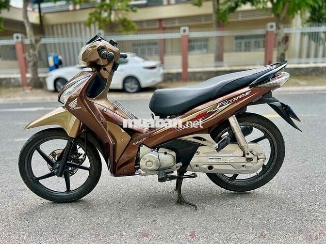 HONDA FUTURE 125 - MÁY ÊM RU