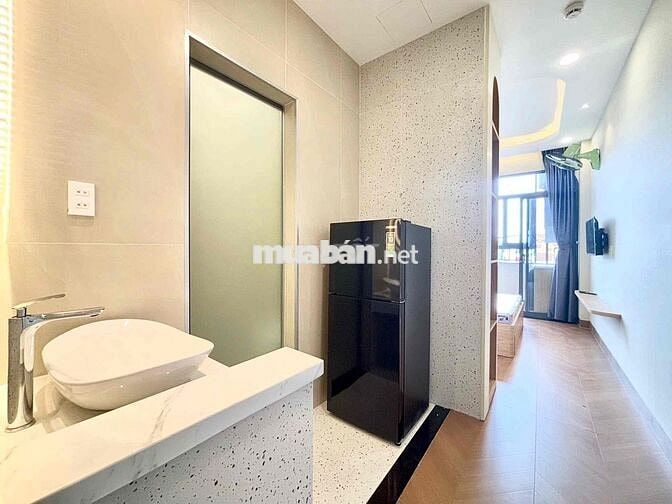 Căn hộ Full nội thất 1PN tách bếp cửa sổ lớn ngay chợ bà chiểu gần Q1