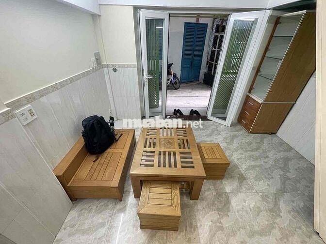 QUẬN 10 CMT8 30M2 3TẦNG 2PN HXH ĐỔ CỬA SÁT MẶT TIỀN SỔ NỞ HẬU