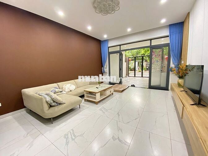 NHÀ NGUYÊN CĂN 3 TẦNG – KHU HÒA XUÂN