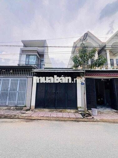 Đất gần VinCom Dĩ An, P Tân Đông Hiệp, Tp Dĩ An.