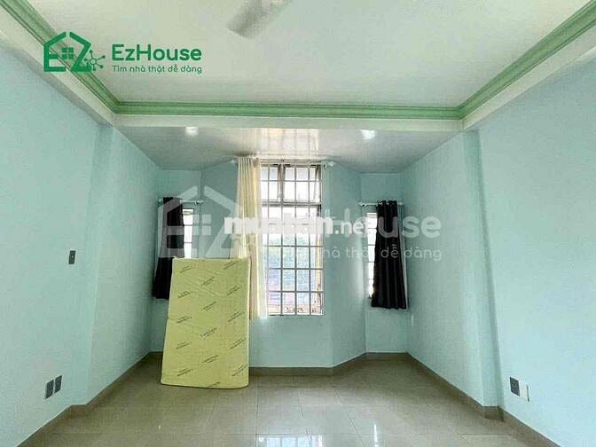 Gần trường HUIT và Cửa sổ trời siêu thoáng