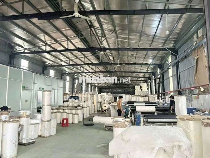 CHO  THUÊ  KHO  XƯỞNG ( 1.300m2) XÃ  TÂN THỚI SƠN.   HÓC MÔN