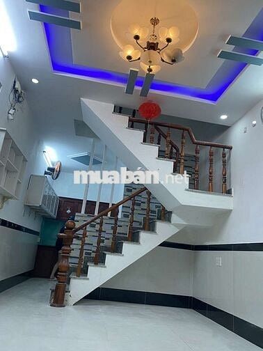 Nhà trệt 2 lầu 3pn 3 vs hẻm xe ba gác