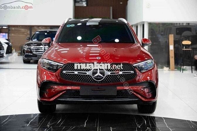 Mercedes Benz GLC Class 2023 - 35000 km