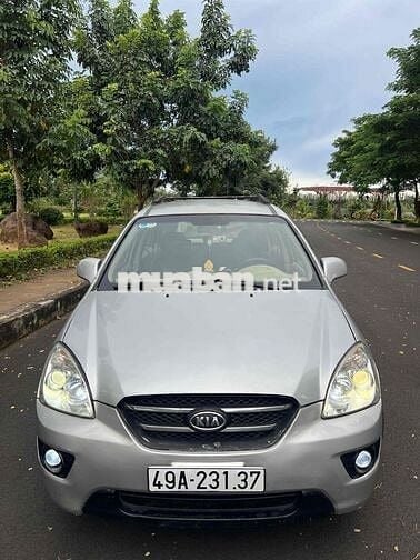 Kia Carens 2010 LX 1.6 MT - 156456 km
