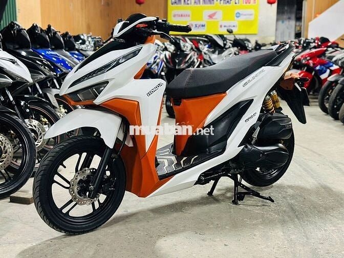 XE MÁYTHANH TÙNG_VARIO 150 TRẮNG CAM ZIN RẤT ĐẸP