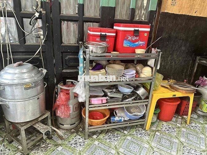 cần sang quán cơm tấm và mặt bằng