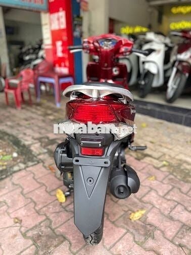 Xe máy Honda Vision 2013 màu đỏ, số tự động