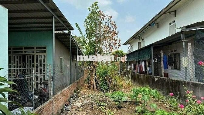 700Tr Bán đất 188m2 ( 5x37) cách BX Củ Chi- chủ cần tiền gấp trả nợ