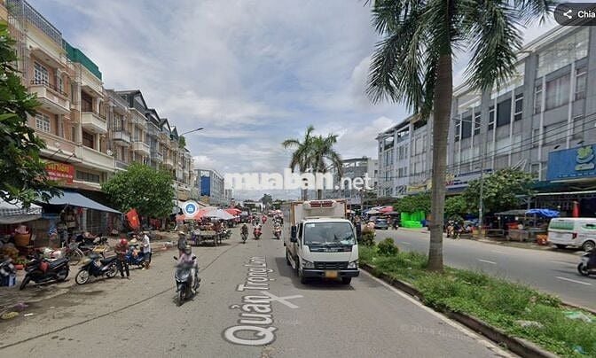 Nhà lầu 5 tầng, 6x20=120m2. Trục đường chính chợ Bình Điền, rộng 36m