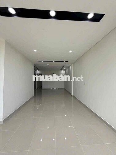 Cho thuê nhà cấp 4 diên hồng hoà xuân sát sân bóng