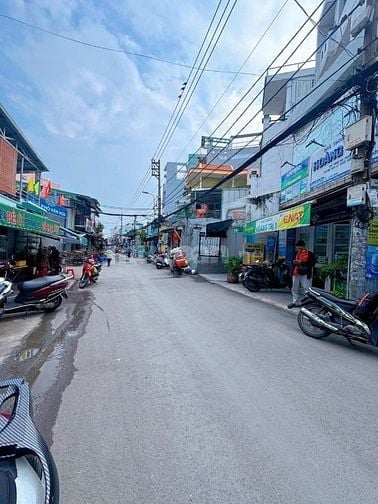 BÁN NHÀ MẶT TIỀN ĐƯỜNG QUẬN PHÚ NHUẬN 
