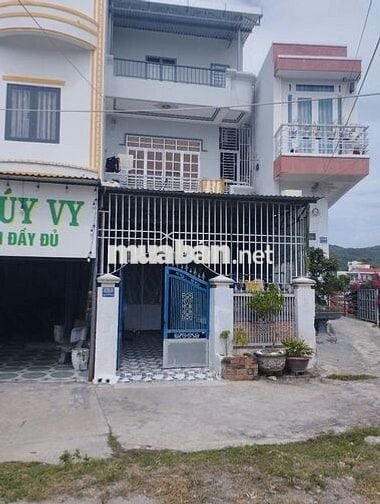 Nhà gần biển , 137.5m2, 8 phòng ngủ, phường vĩnh Hòa , tỉnh Khánh Hòa