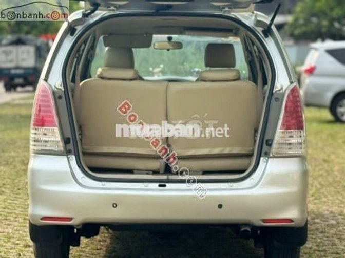 Toyota Innova G 2010