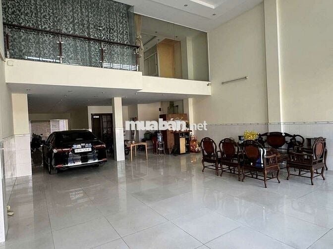 CHO THUÊ TOÀ NHÀ 8X26(TRỆT+LỬNG+4LẦU+THANG MÁY) SÀN TRỐNG SUỐT
