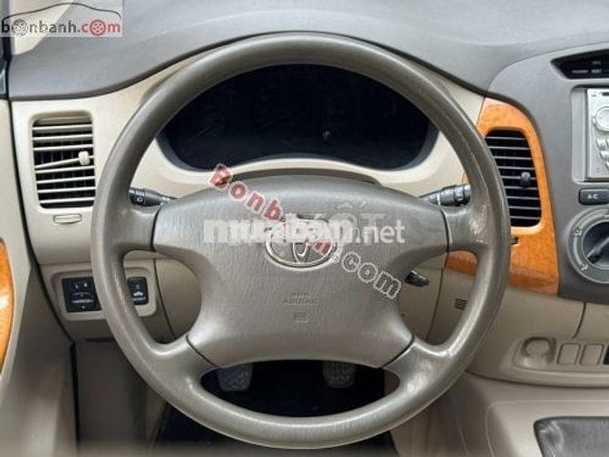 Toyota Innova G 2010