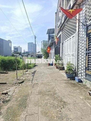 Đất 66m2(ngang4,6m) gần trường học Đông Hoà,phường Đông Hoà,TP Dĩ An
