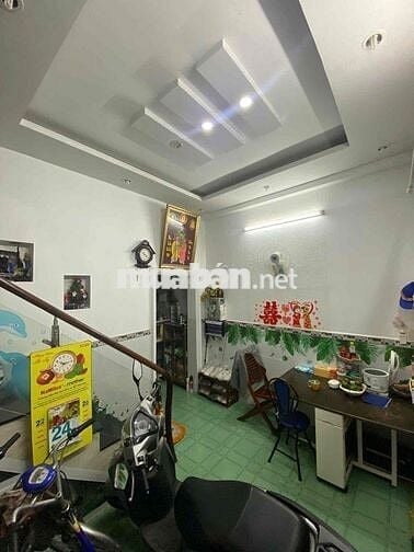 Bán nhà 1 trệt 1 lầu p. Trung Dũng củ gần công viên Biên Hùng