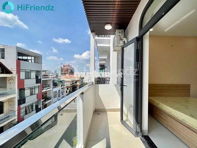 KHAI TRƯƠNG CĂN HỘ MỚI XÂY CÓ BAN CÔNG NGAY LÝ PHỤC MAN