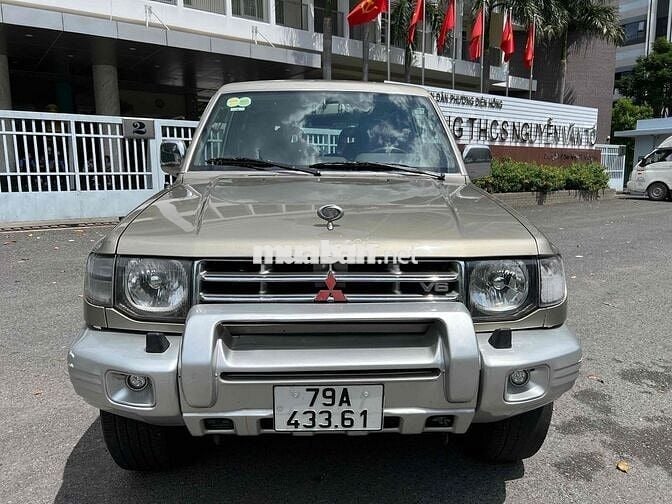 Mitsubishi Pajero 20*** km