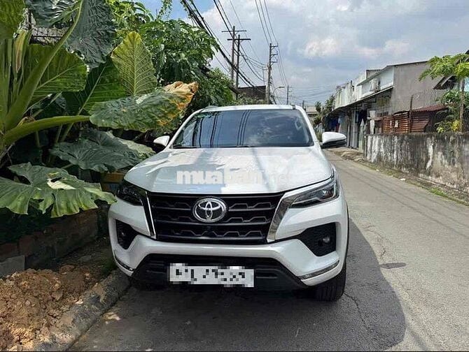 Toyota Fortuner 2024 2.7 AT 4x2 - 3000 km