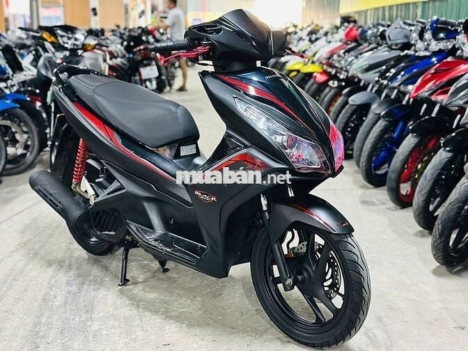 XE MÁYTHANH TÙNG_AIR BLADE 125 ĐEN NHÁM ĐỘ ĐÈN