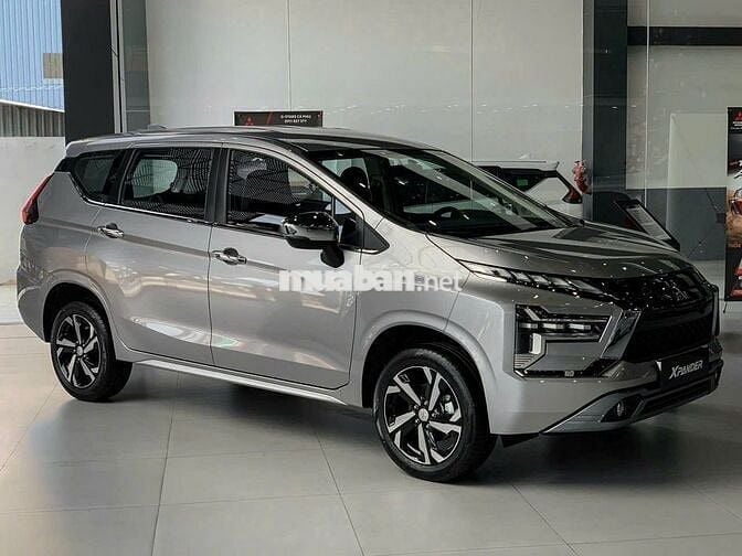 XPANDER PREMIUM 2025 XÁM BẠC MỚI 100%CHƯA LĂN BÁNH