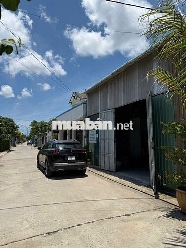 Kho ở Nguyễn Hữu Thọ cần cho thuê gấp với giá rẻ diện tích 250m2